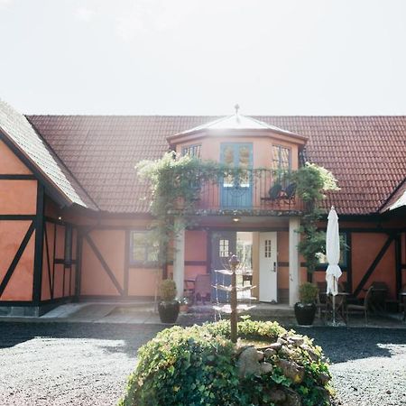 Villa Hasselbacken Garsnas Экстерьер фото