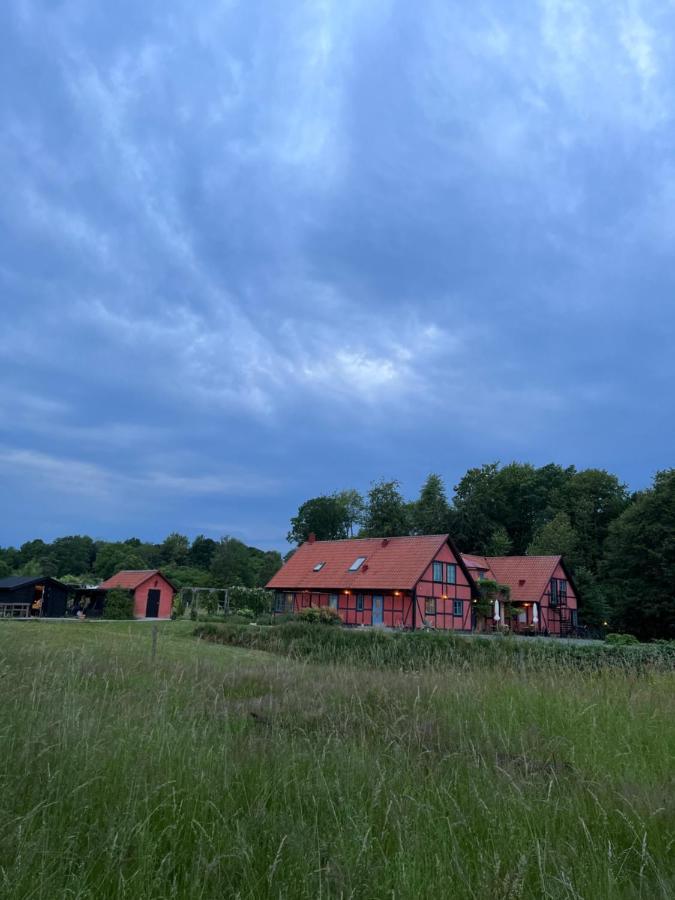 Villa Hasselbacken Garsnas Экстерьер фото