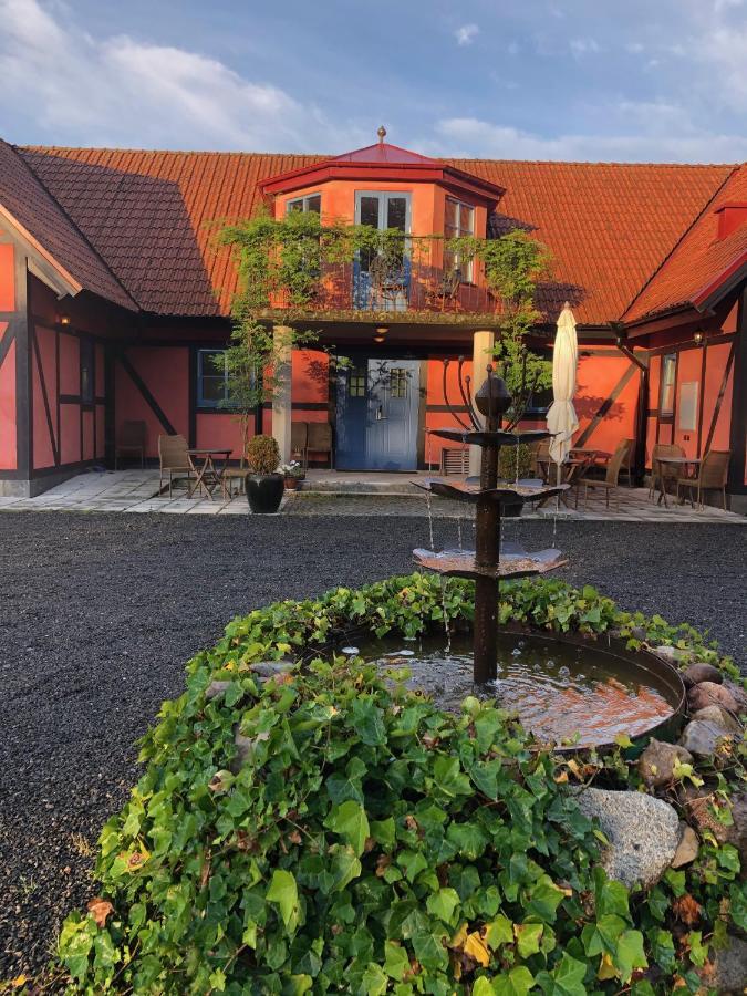 Villa Hasselbacken Garsnas Экстерьер фото